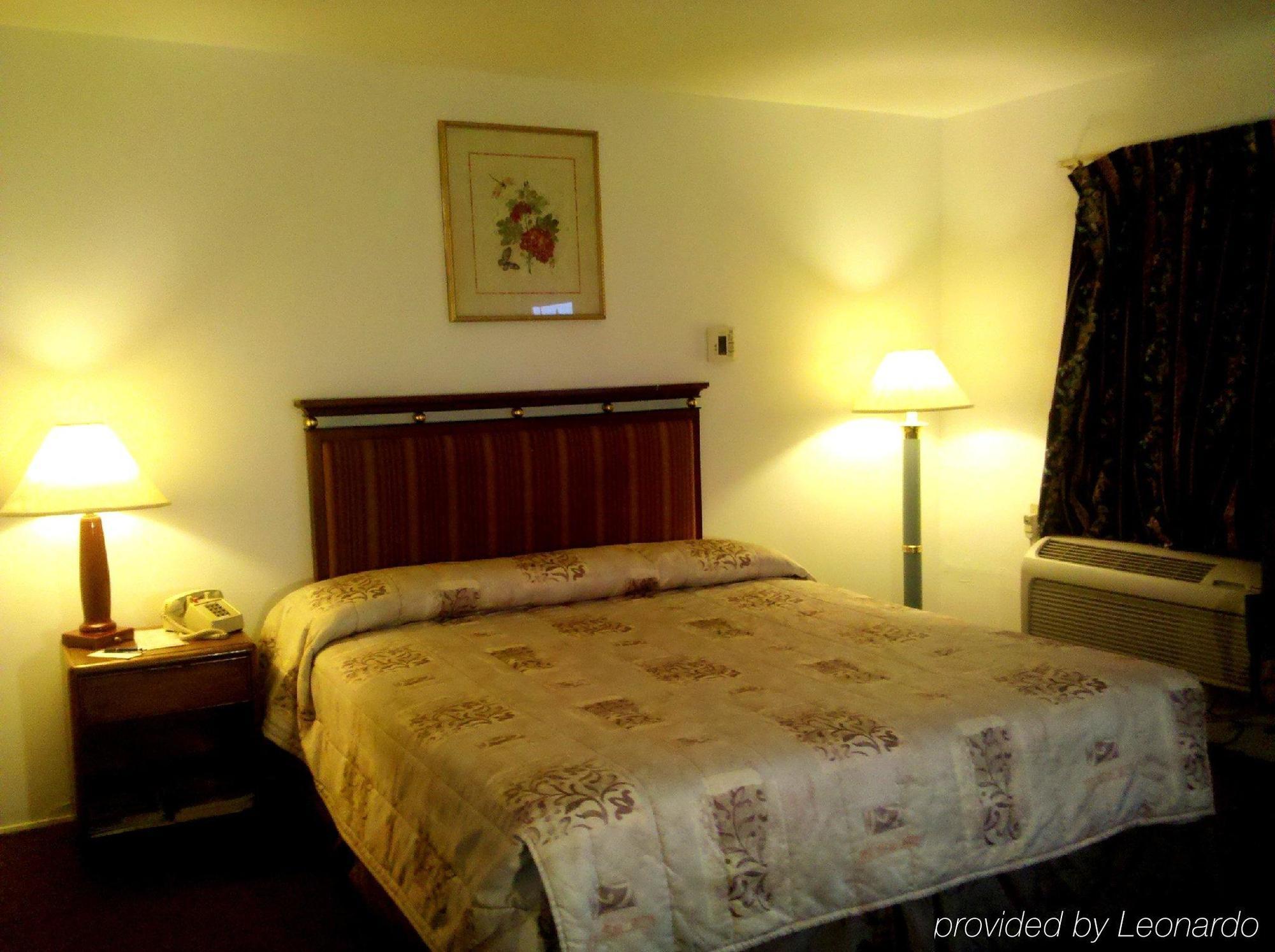 Maple Inn And Suites Los Banos Rom bilde