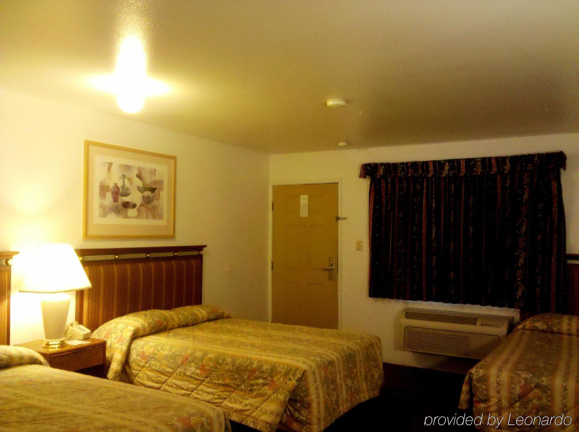 Maple Inn And Suites Los Banos Rom bilde