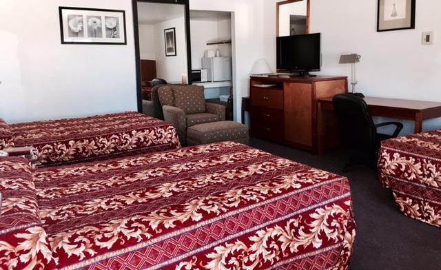 Maple Inn And Suites Los Banos Eksteriør bilde